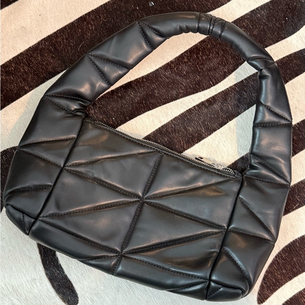 Zara Black Geometric Quilted Shoulder Bag